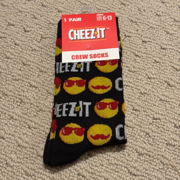 New Cheez-It Novelty Crew Socks Size 6-12/13 - Men's/Women's - - Picture 1 of 1